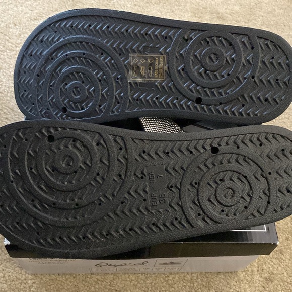 Qupid clear/black Rhinestone sandals size 7 - Picture 3 of 6